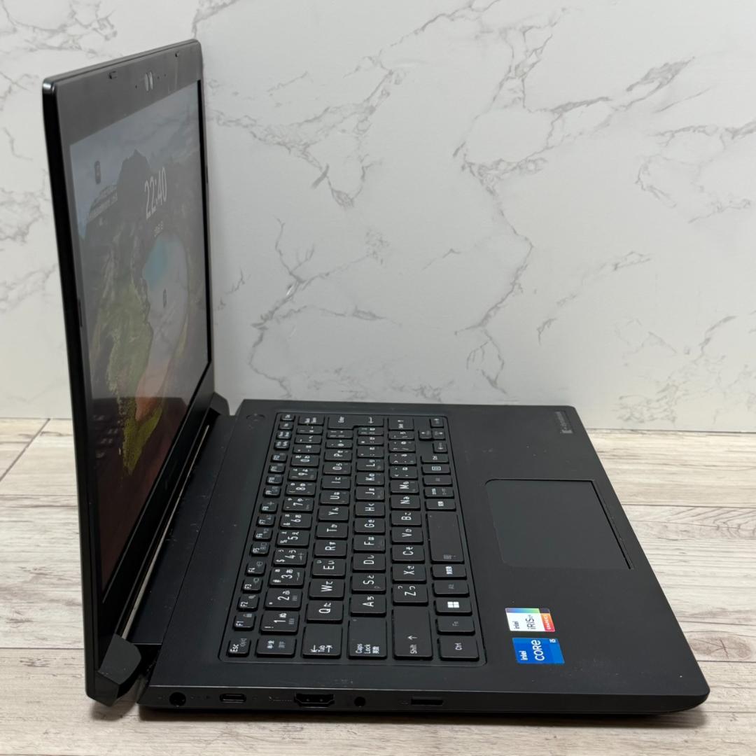 バッテリー優良☆【 第11世代 i5＆16GB】S73/HU