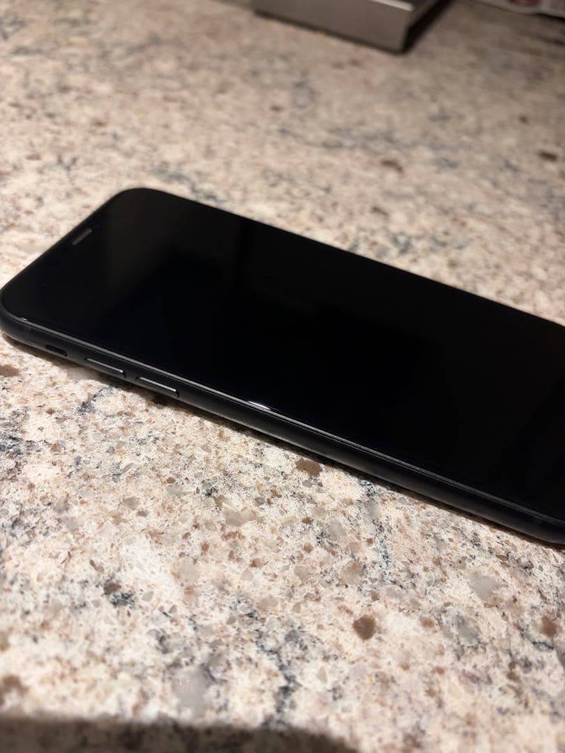 iPhoneXR 128GB SIMフリー