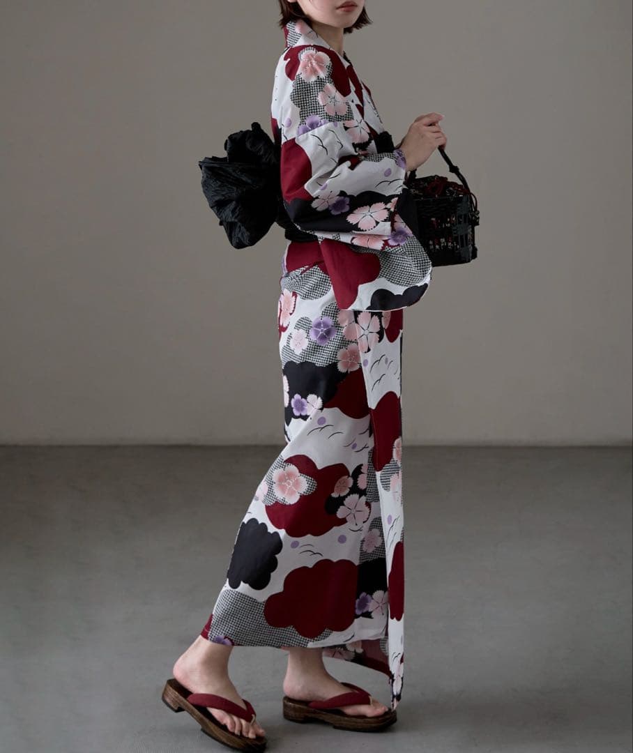 赤黒花柄浴衣セット 二部式