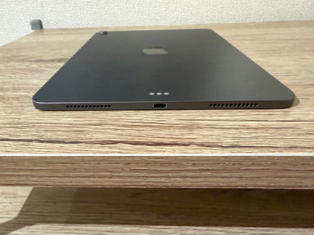 iPad Air4 wifi 64GB ケース付き