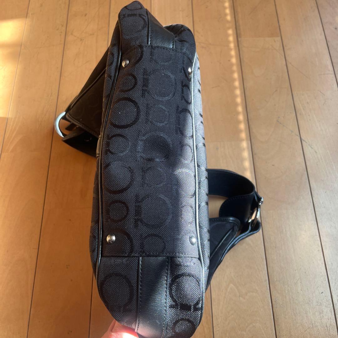 サルバトーレ フェラガモ ショルダーバッグ