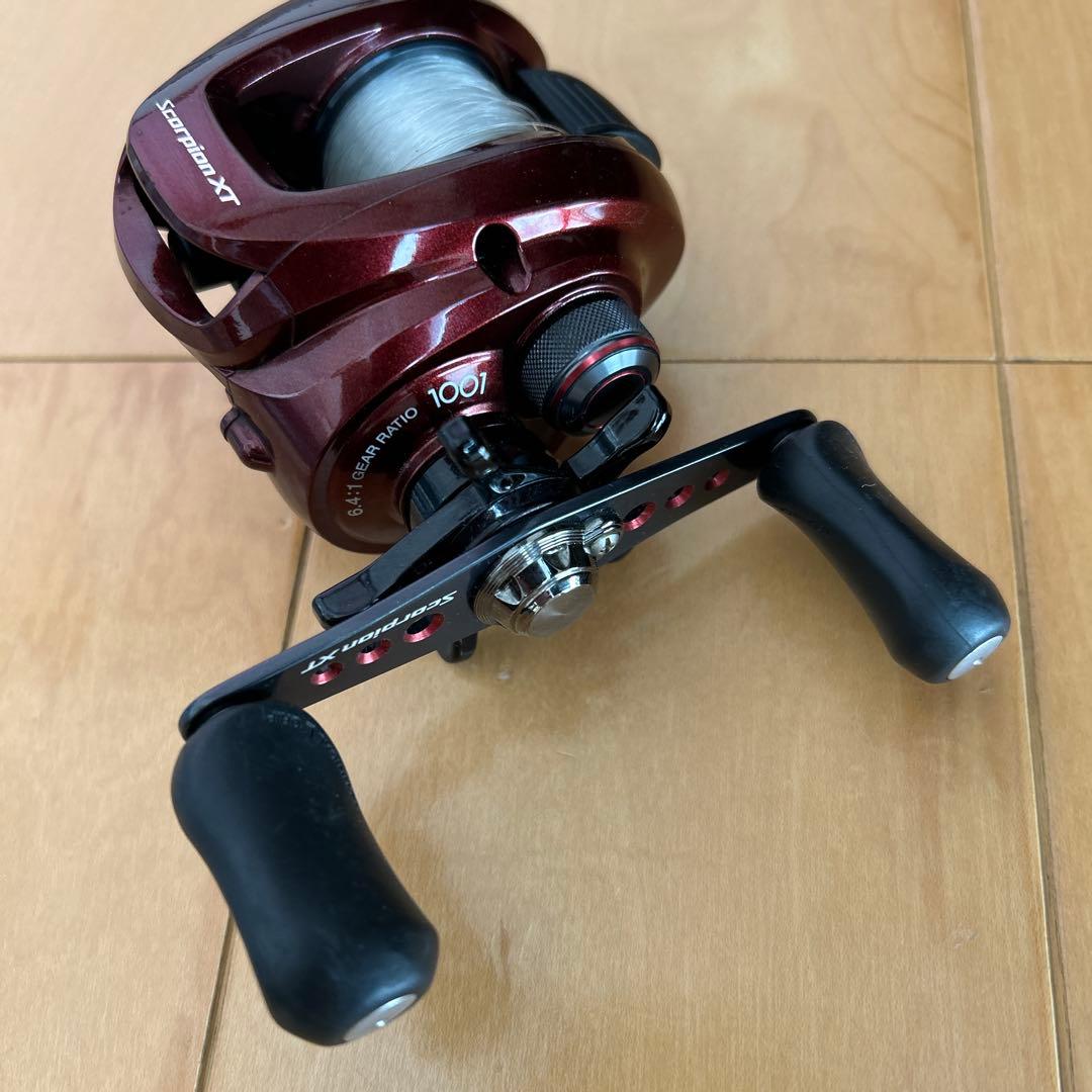 スコーピオンXT 1001 リール SHIMANO 釣り　バス釣り