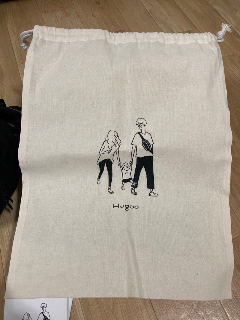 Hugoo ハグー ヒップシート (ブラック×ミルクティベージュ)