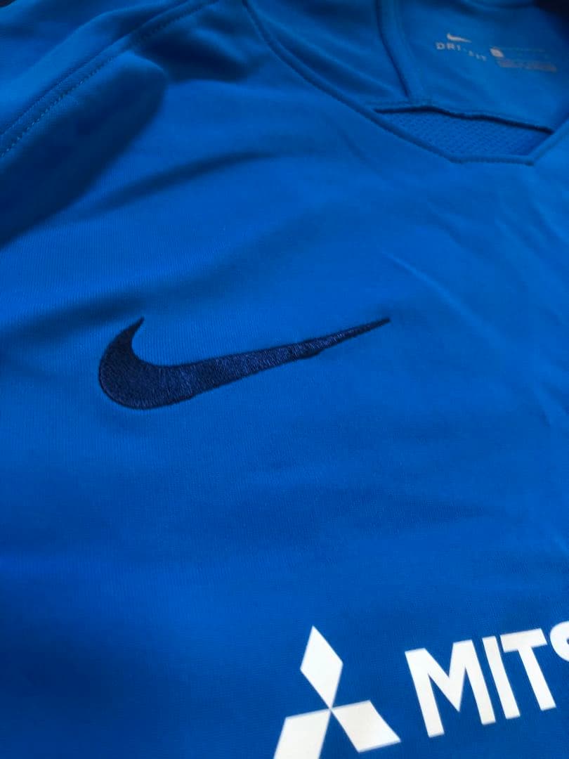 レッドダイヤモンズ Nike シャツ 青