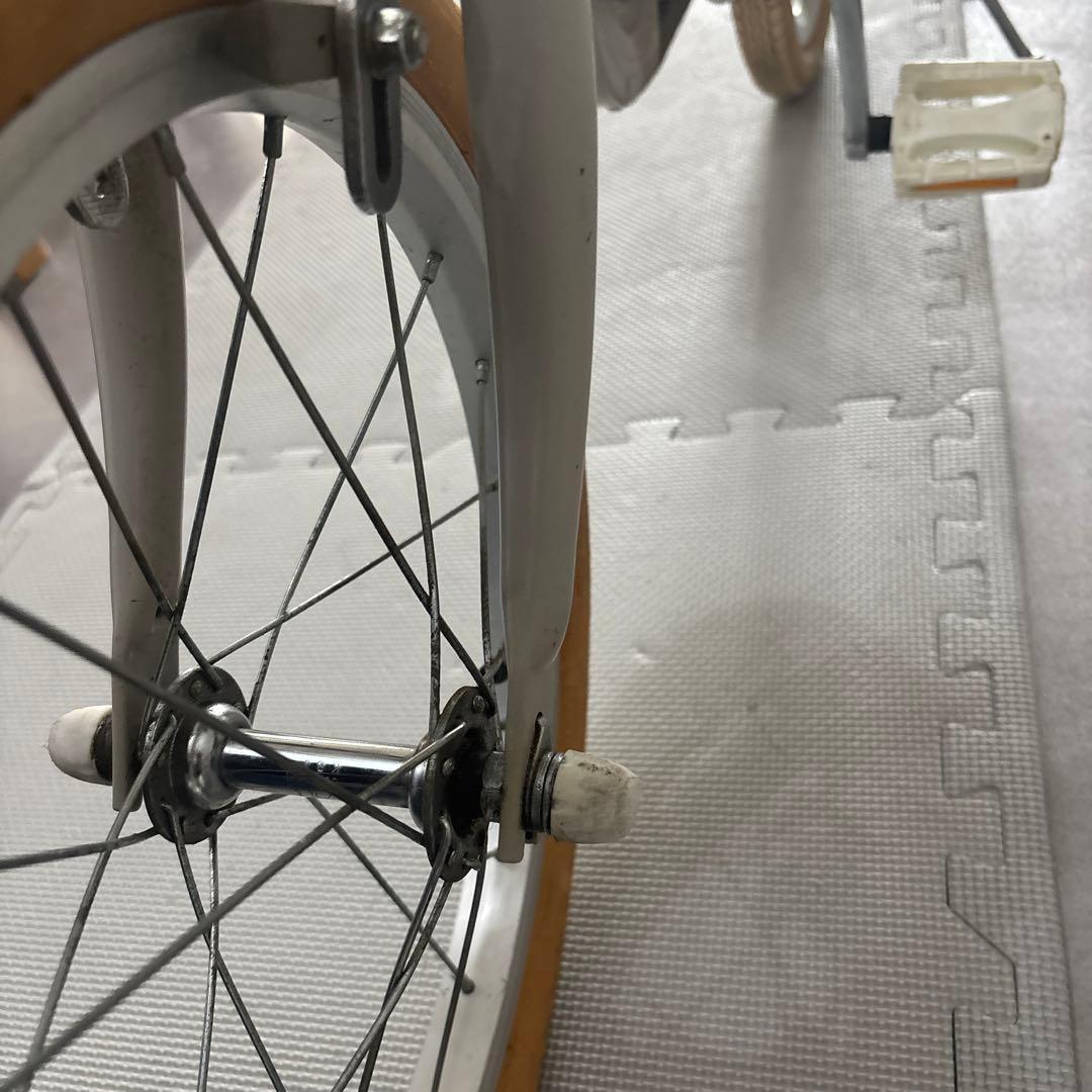 送料込み！little tokyobike 16インチ　補助輪有りスタンド付き