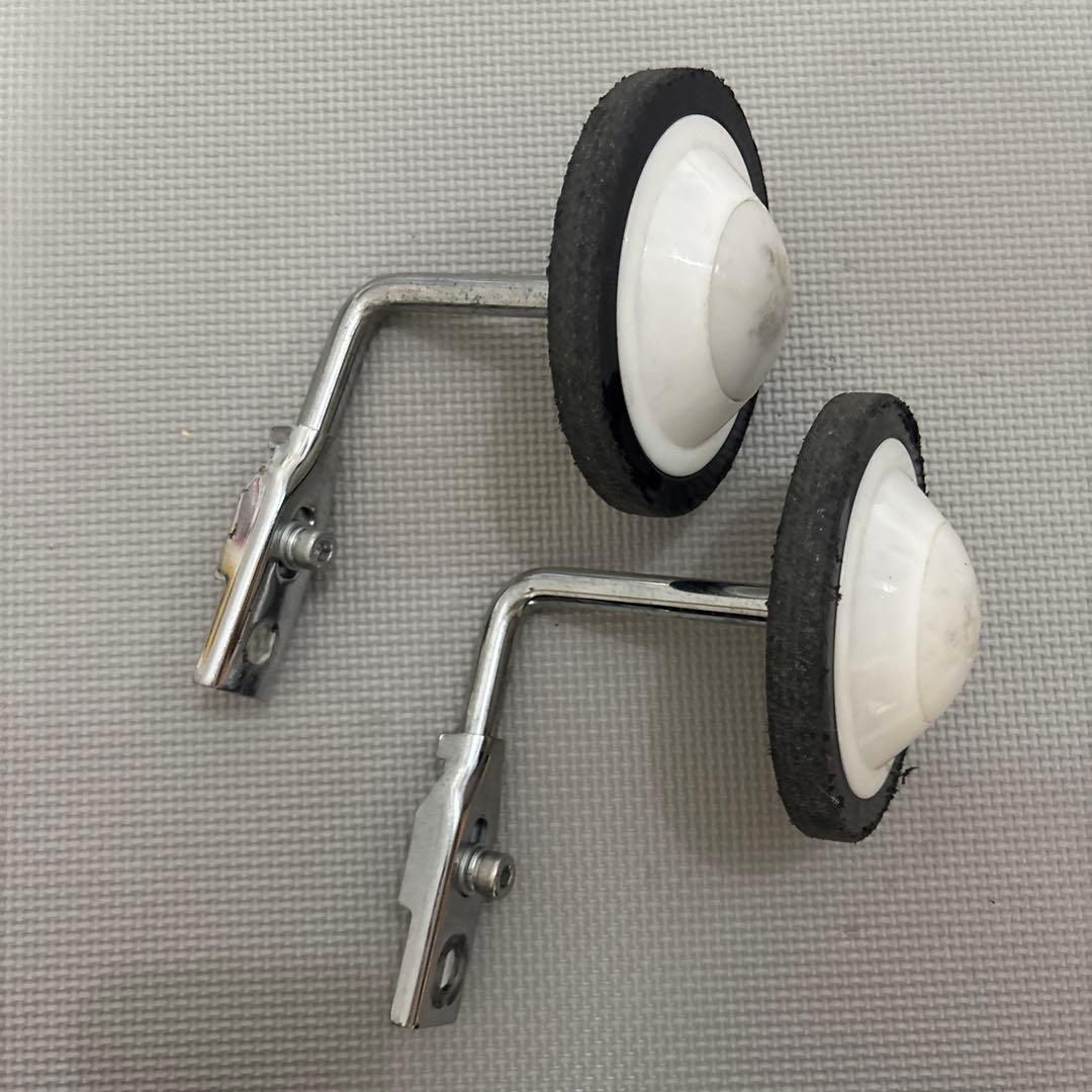 送料込み！little tokyobike 16インチ　補助輪有りスタンド付き