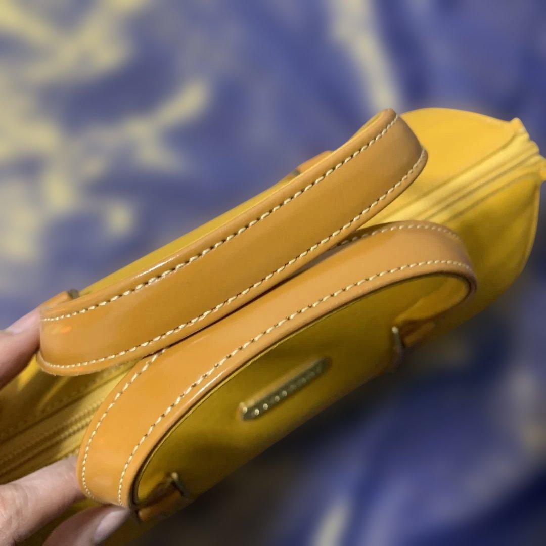 Burberryバーバリー/ノバチェック本革ドラムバッグ/ハンドバッグ/イエロー