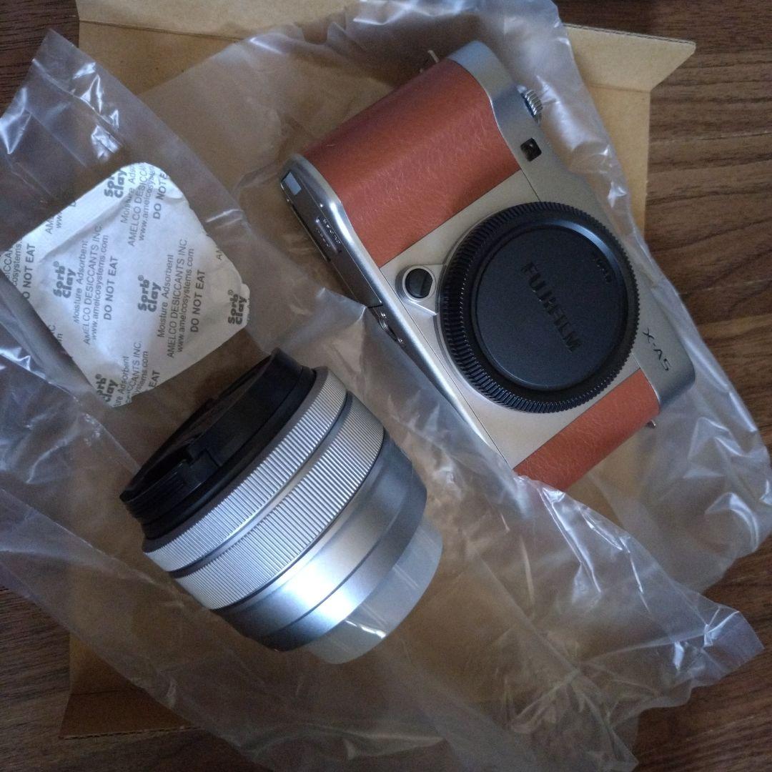 【未使用品】FUJIFILM ミラーレス一眼カメラX-A5レンズキット ブラウン