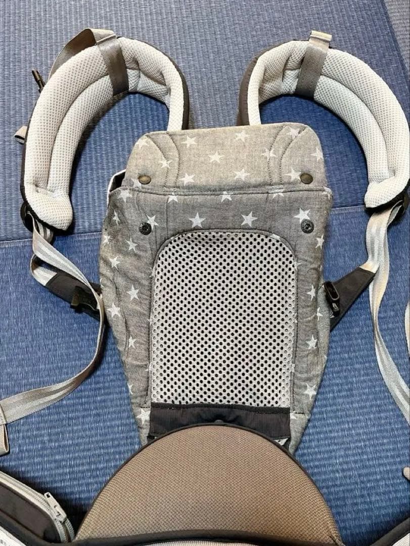 【美品】ミキハウス×ポグネー ベビーキャリア 抱っこひも 星柄ブラック