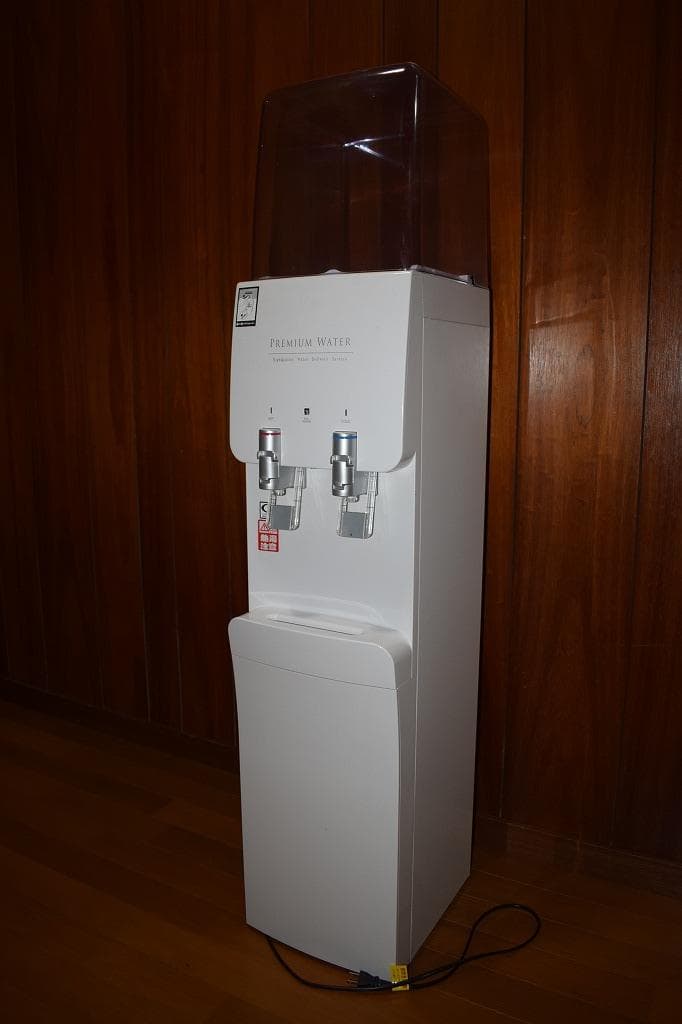 あき　新品同様★ウォーターサーバー HC14D1L-WD-WB SM3