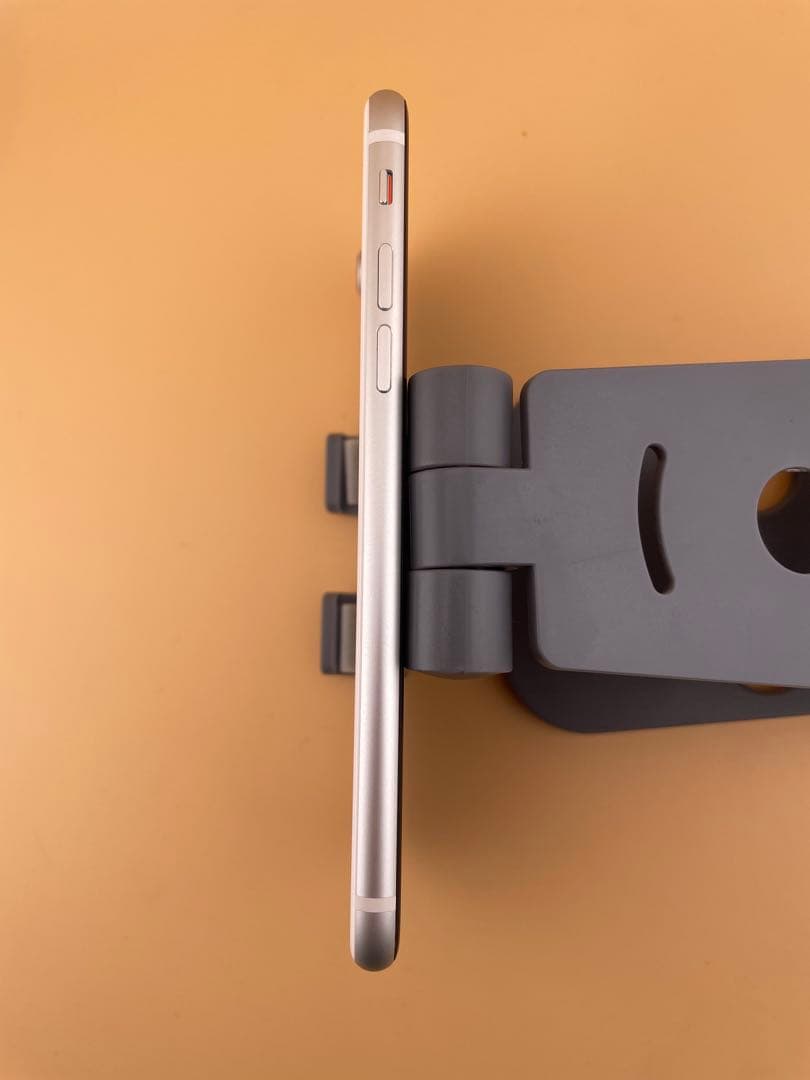 iPhone SE2 第2世代 64GB SIMフリー　バッテリー新品100％