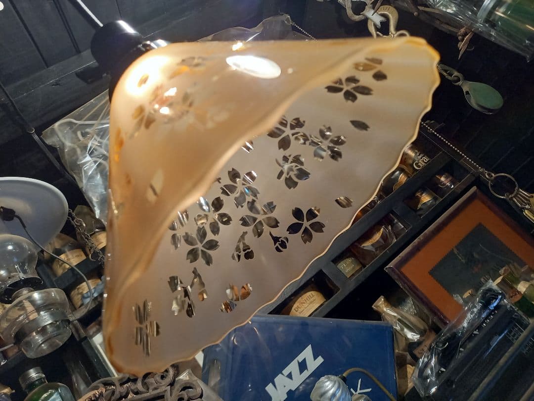 和　モダン　桜　サクラ　和柄　磨り硝子　ブラウン　フリル　シェード　ランプ