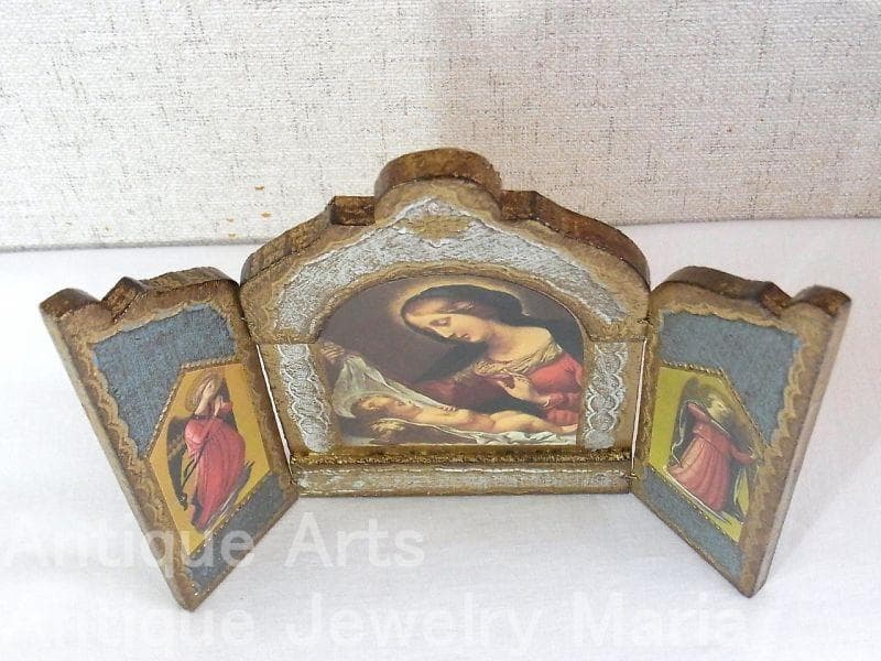 イタリア ヴィンテージ『観想の聖母マリア』カルロ・ドルチの工房作３枚続きの祭壇画