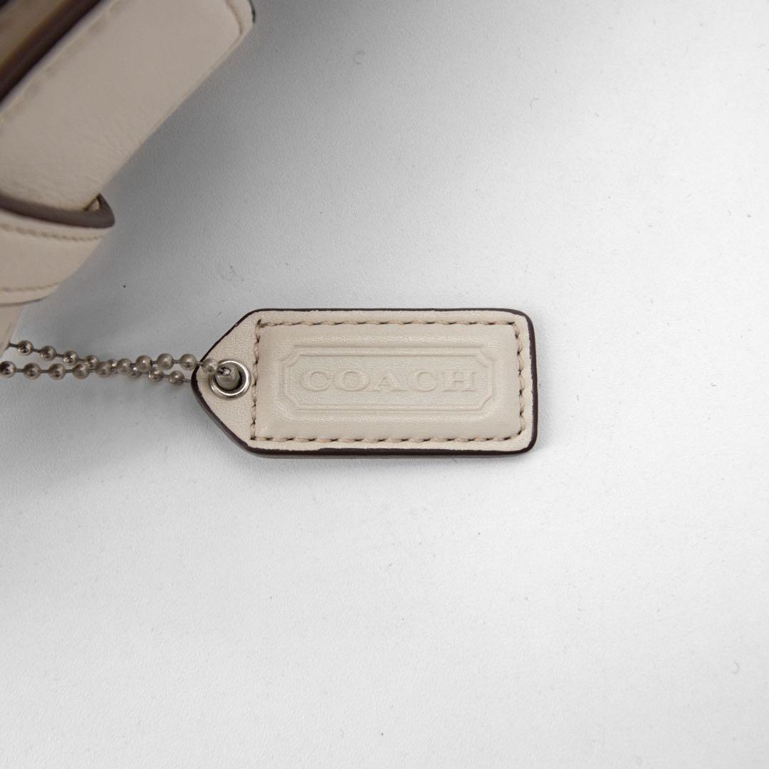 A105【美品】COACH／コーチ　ソーホー　ワンショルダーバッグ　レザー　白