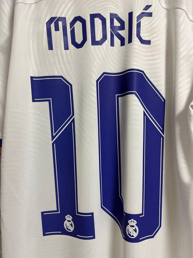 【最終値下げ】レアル・マドリード　モドリッチ　レプリカユニフォーム