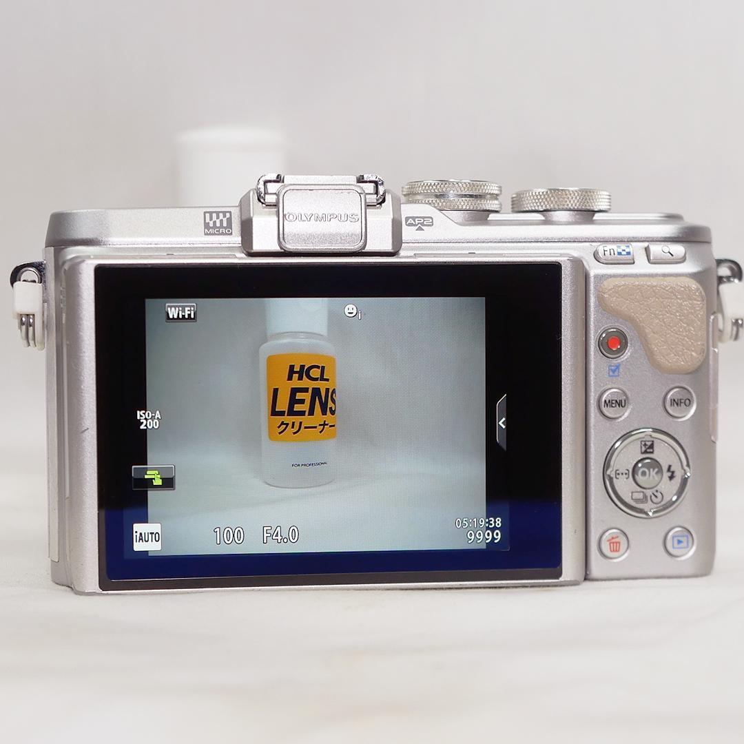 OLYMPUS PEN E-PL8 EZダブルズームキット
