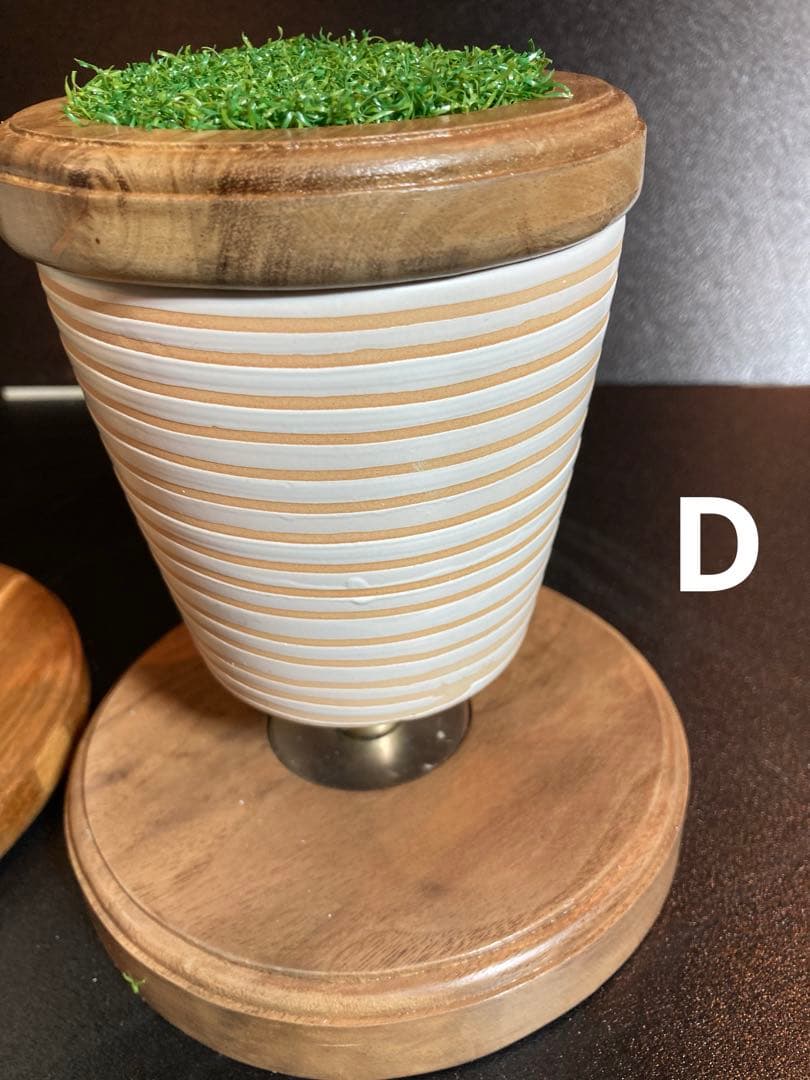 極　小型猛禽（グレー）ブロック、パーチ（卓上用）