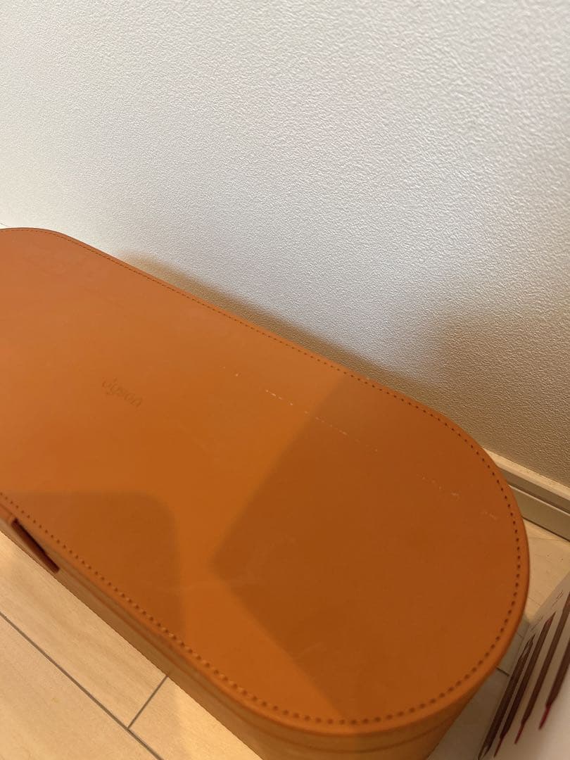 ダイソンエアラップボリュームシェイプ　ダイソン　エアラップ