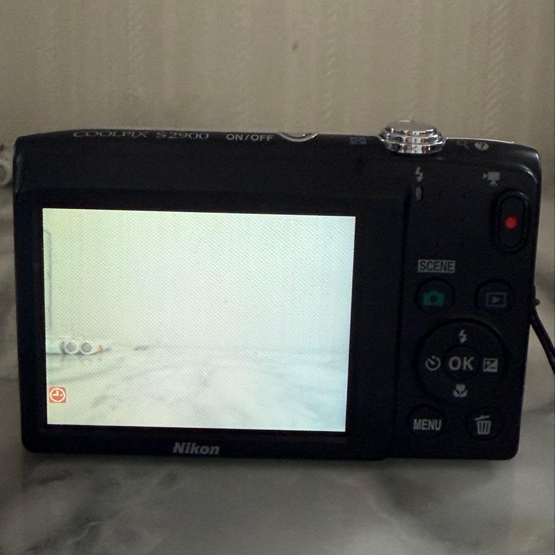 Nikon COOLPIX S2900 シルバー コンデジ デジカメ
