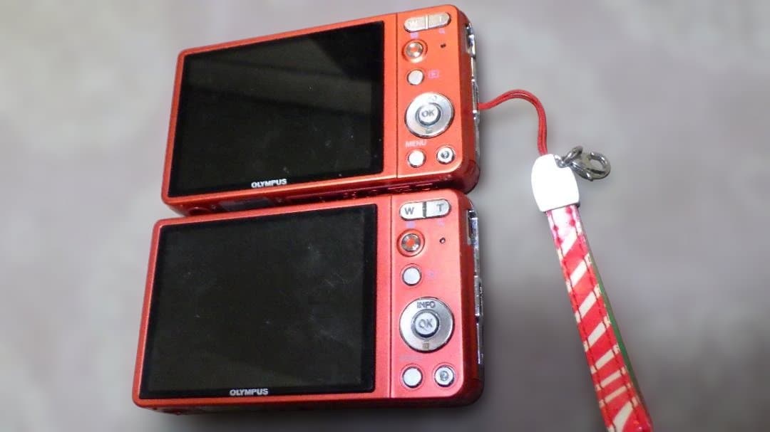 OLYMPUS VG-145 オリンパス　レッド 5倍ズーム デジタルカメラ2台