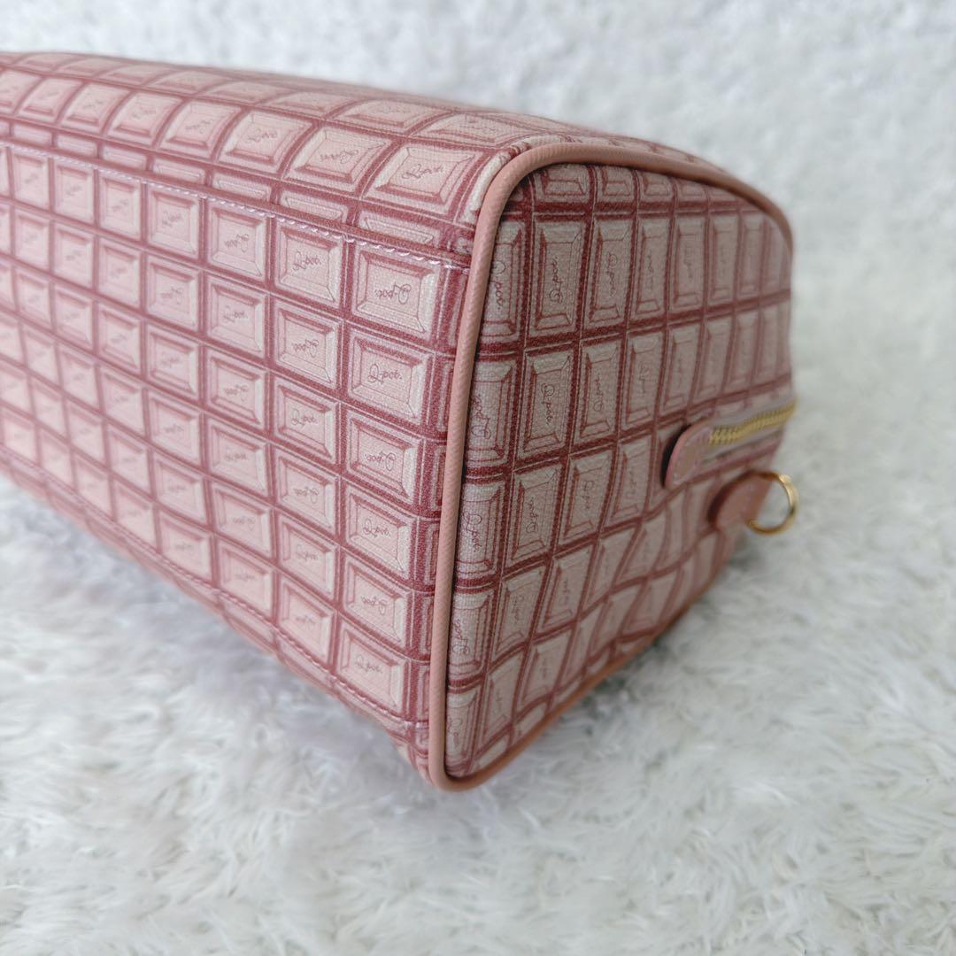 ねこ様 新品 Q-pot. ストロベリーチョコレート ミニ ボストンバッグ