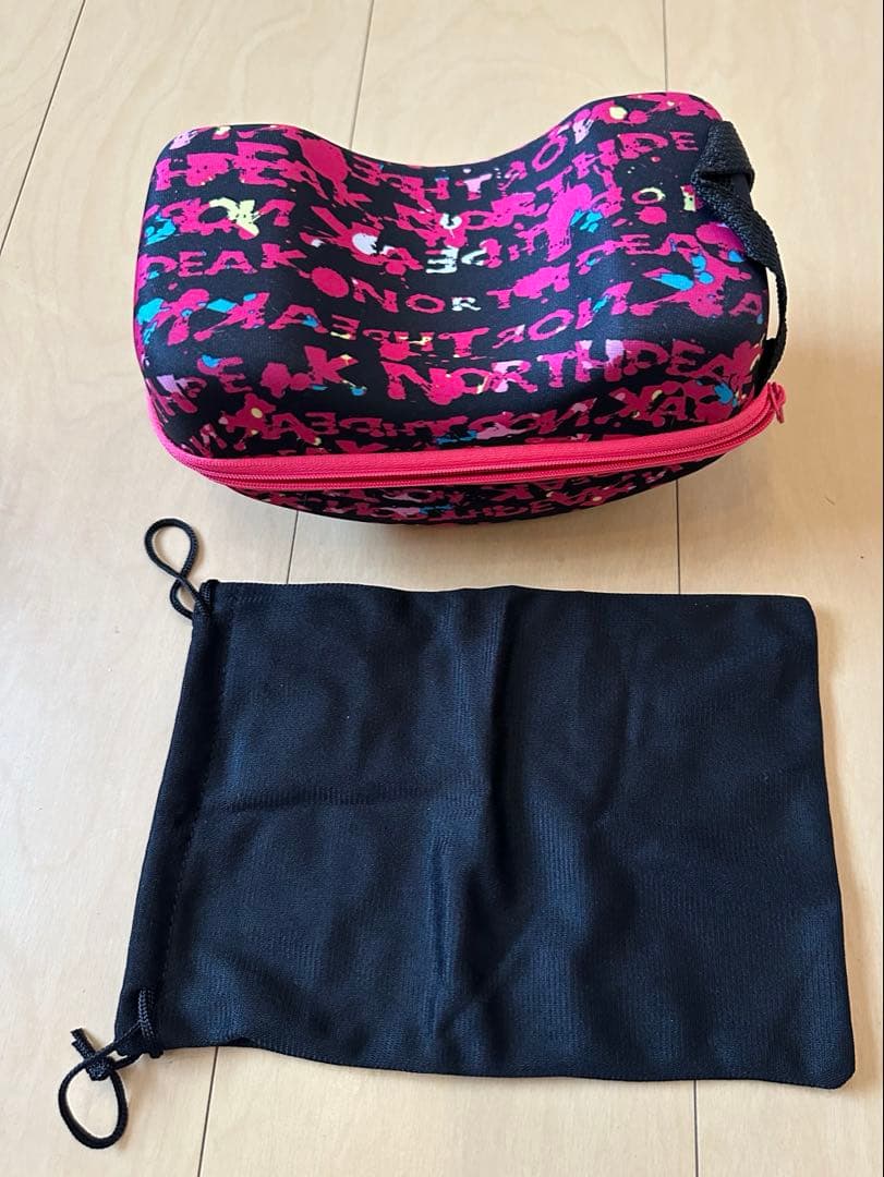 スキーウェア3点セット（ジャケット・パンツ・ゴーグル）