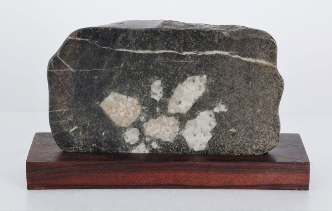 菊花石 紋石 銘入 石材文字彫刻 2kg 台座付 鑑賞石 自然石 美石 水石