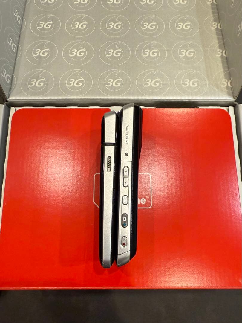 Vodafone 903SH シャープ 当時別売卓上充電器付き