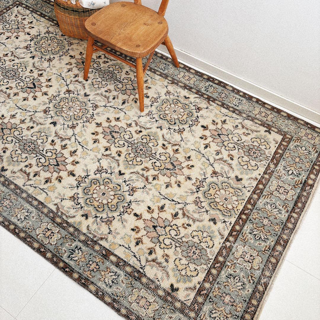 トルコ　ヴィンテージラグ　グリーン　ベージュ　ブラウン