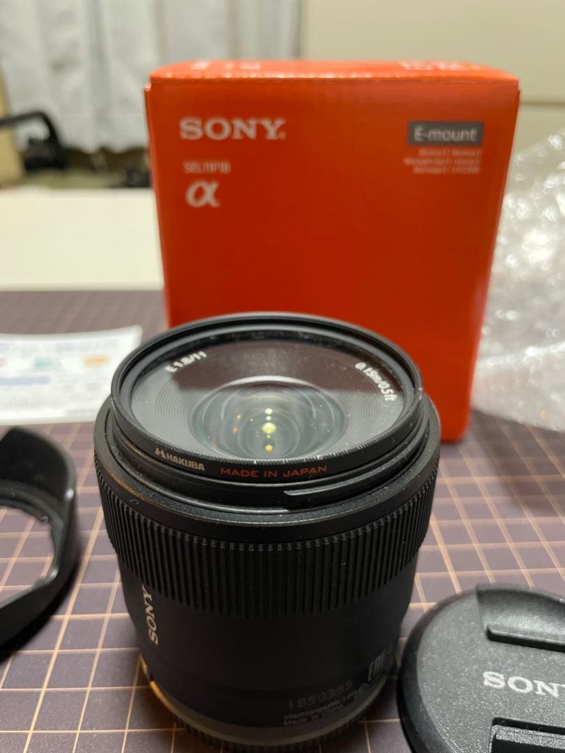 【美品】SONY E 11mm F1.8 レンズ SEL11F18付属品完備