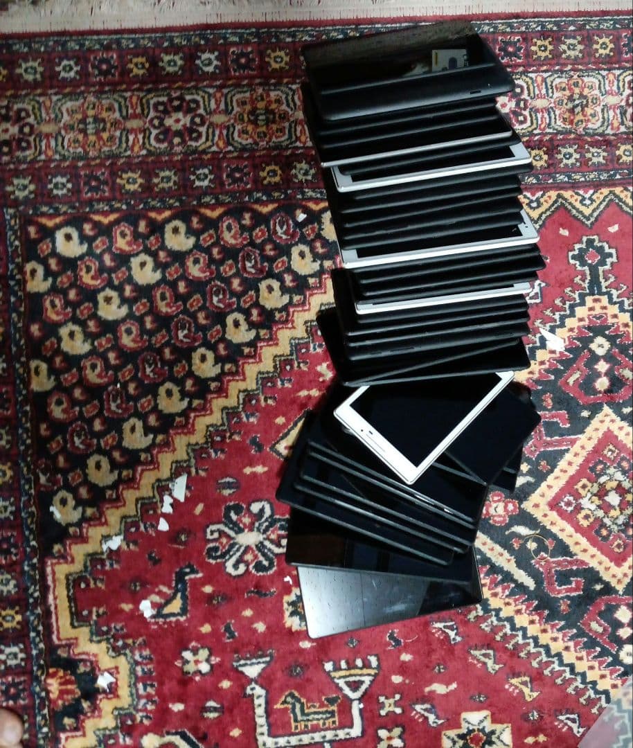 iPad本体 junk nexus and asus ipads mix