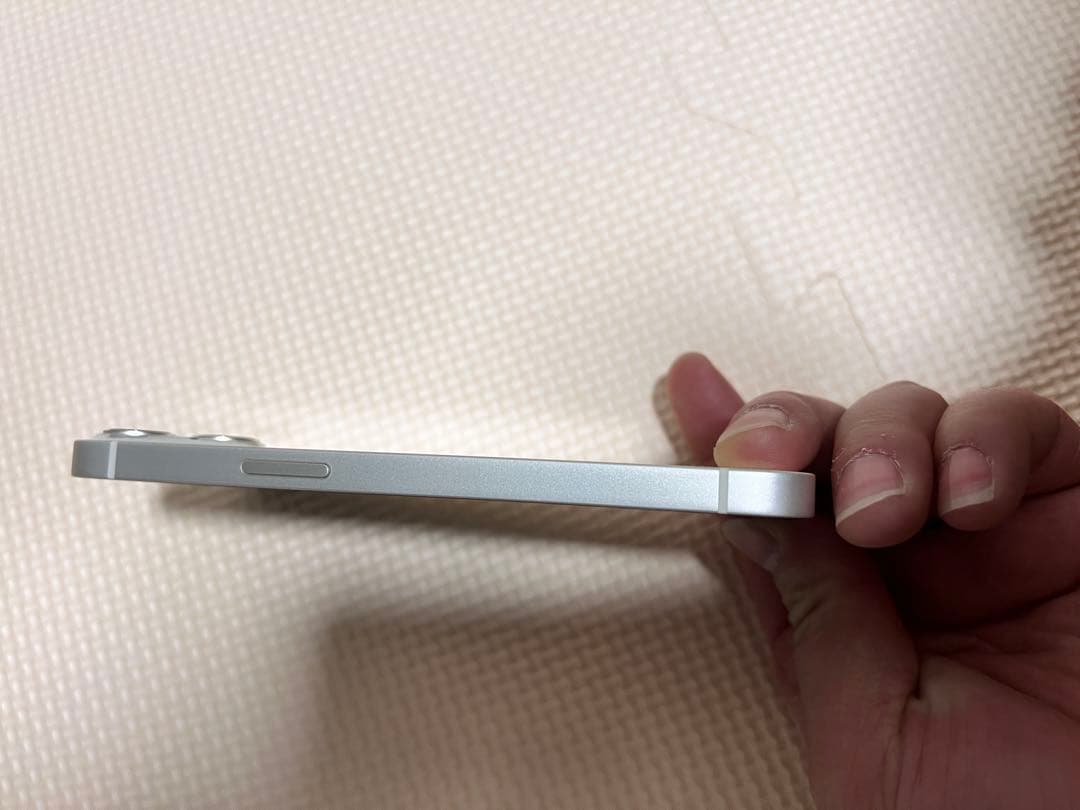 美品 iPhone 13 128GB ピンク 本体 SIMロック解除