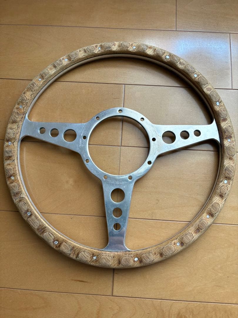 モトリタステアリング（直径33cm）