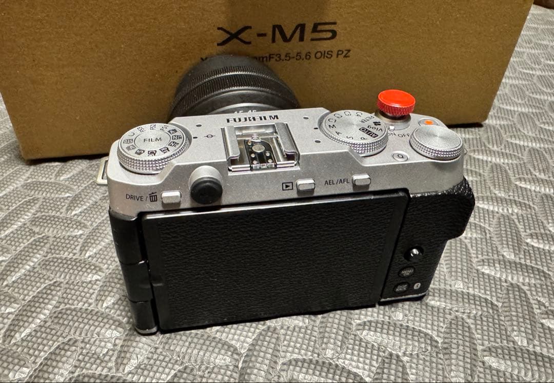 FUJIFILM X-M5レンズキットXC 15-45mm レンズ他付属品色々有