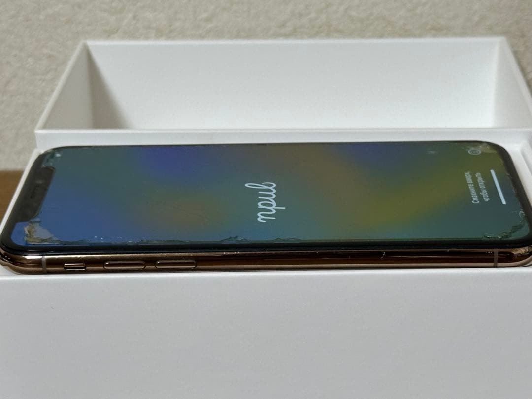 iPhone XS 64GB ゴールド 本体 箱あり ガラス割れあり