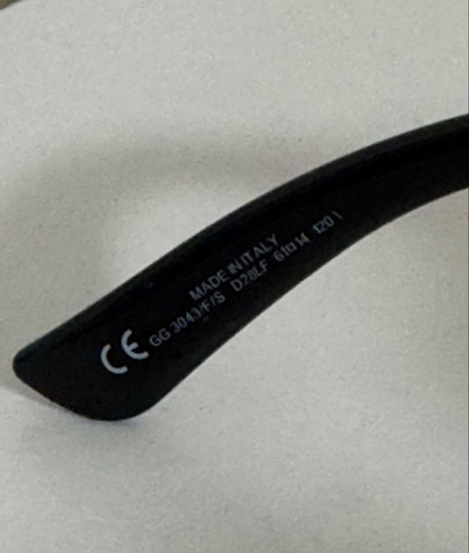 GUCCI サングラス ブラック サイドロゴ ユニセックス 美品