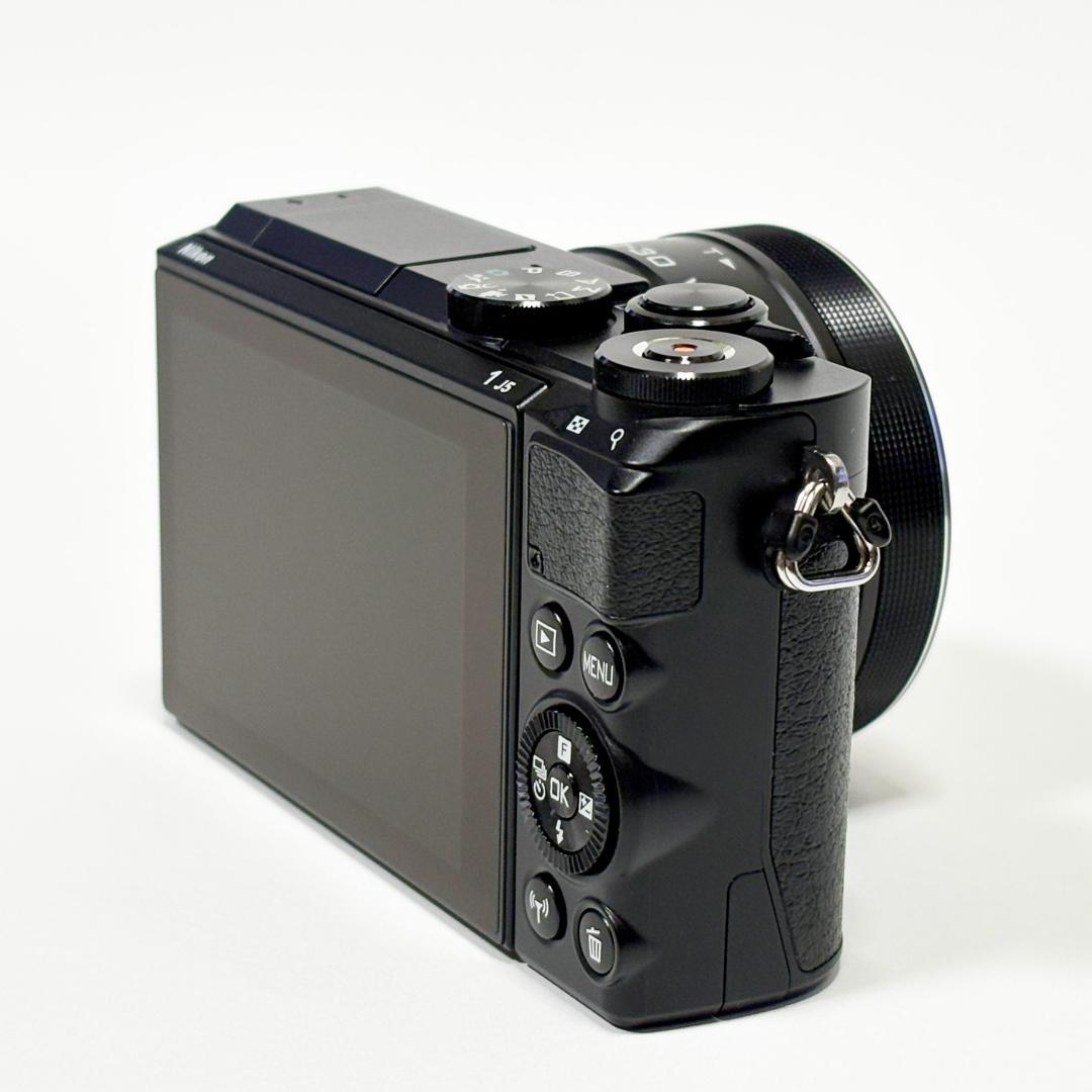 【美品】Nikon Nikon1 J5 ダブルレンズキット ブラック