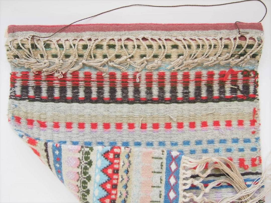 北欧ヴィンテージ★手織りブンデンローゼンゴング織りタペストリー赤い家チューリップ