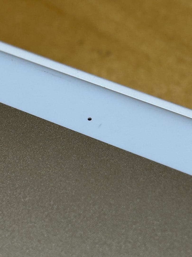 yu　iPad 第5世代 Wi-Fi+ Cellular 32GB