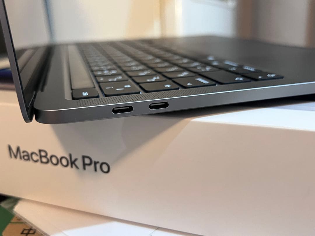 MacBook Pro 13インチ 2022 M2 美品 バッテリー91%