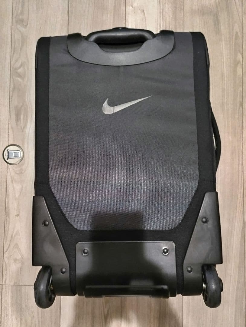 ナイキゴルフ　キャリーケース　機内持込
