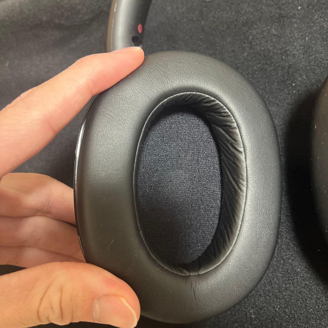 SONY ワイヤレスヘッドホン ブラック 収納ケース付き