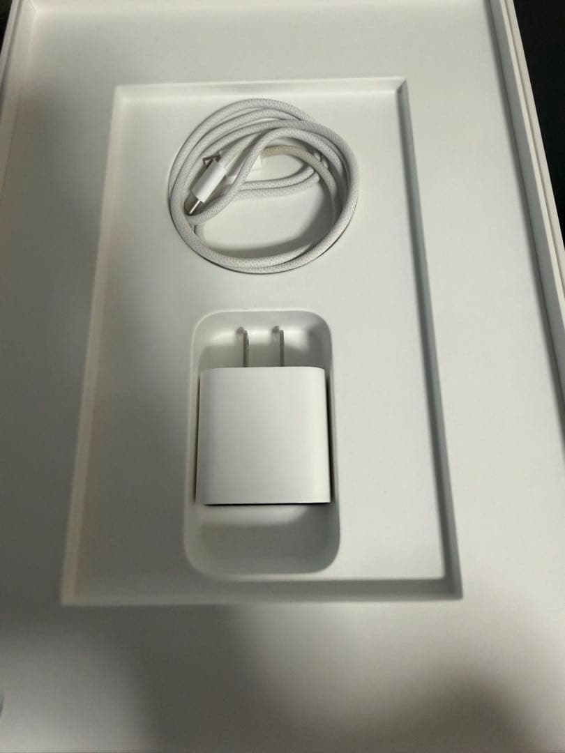 「美品」ipad A16 128GB シルバー