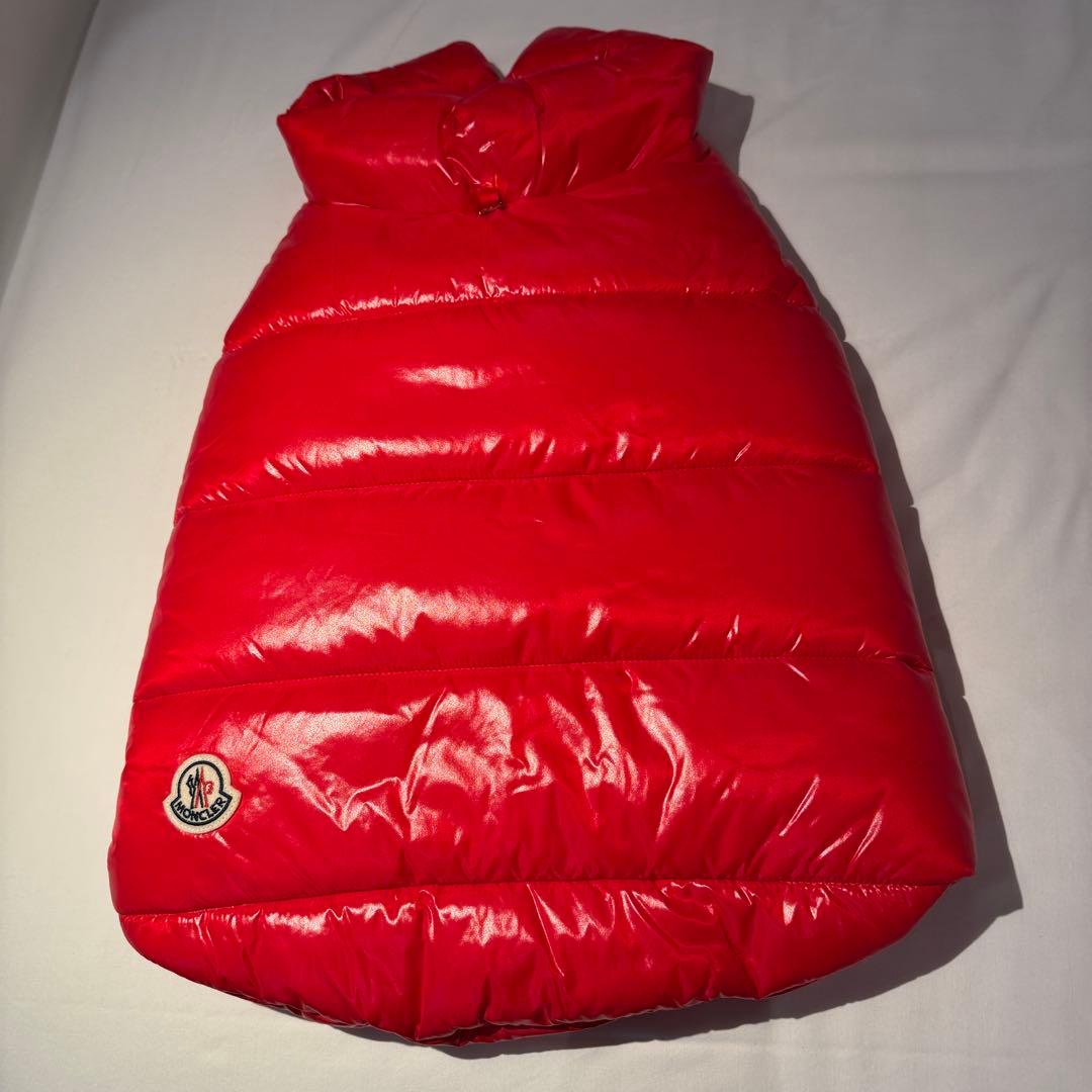 ドッグベスト 犬 MONCLER モンクレール レッド 赤 ダウンジャケット