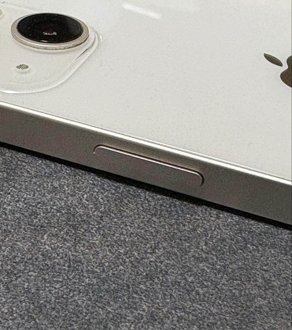 iPhone 13 256GB ホワイト 本体 SIMロック解除済