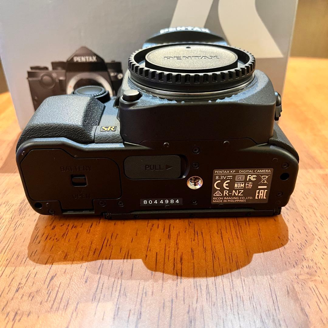 【超美品】ペンタックス PENTAX KP ボディ
