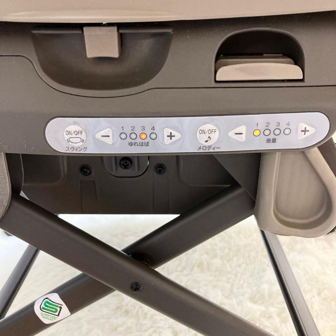 コンビ ネムリラ オートスウィング 電動ハイローチェア　4輪キャスター　グレー