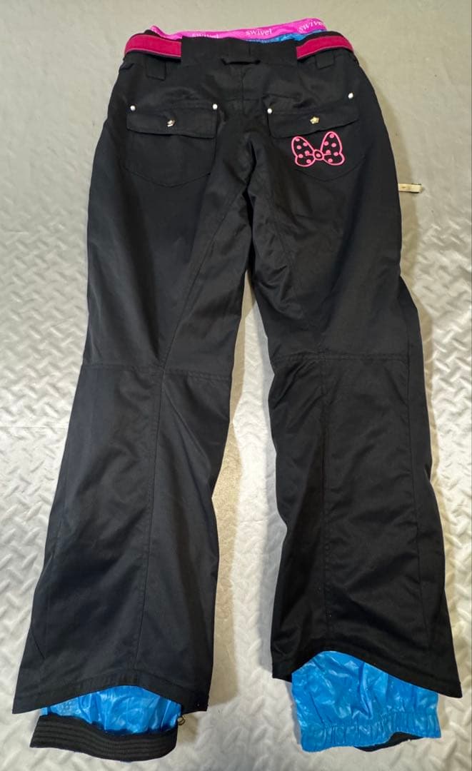 美品　swivel スノボウェア　11号　ディズニー　コラボ