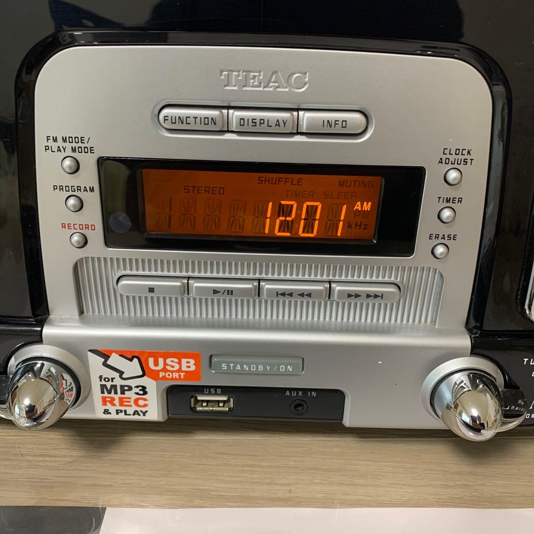 希少 TEAK レトロ CDラジオプレーヤー(本体美品ですが、、、 CD不可)