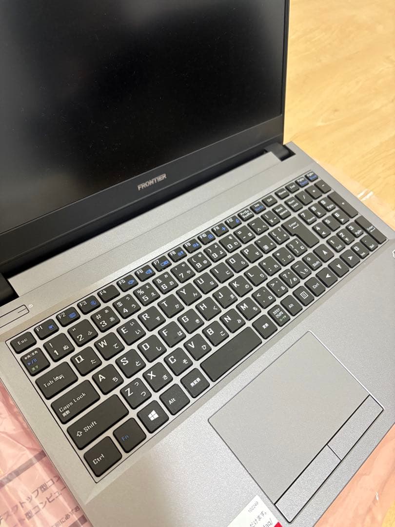 ［未使用品］FRONTIER ノートPC シルバー